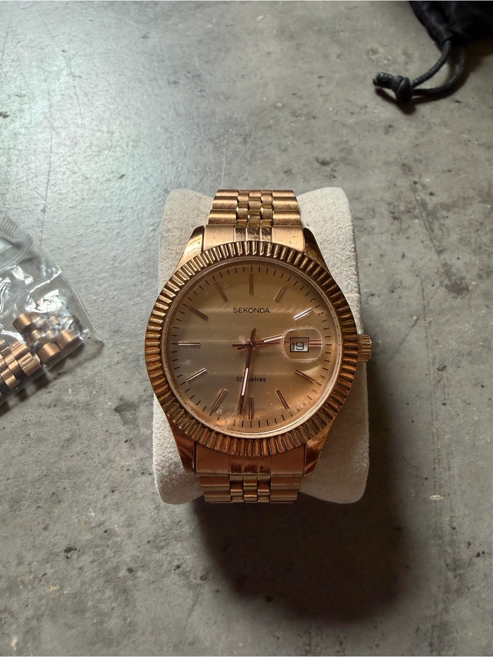 Men's Rose Gold Bracelet Watch with Date